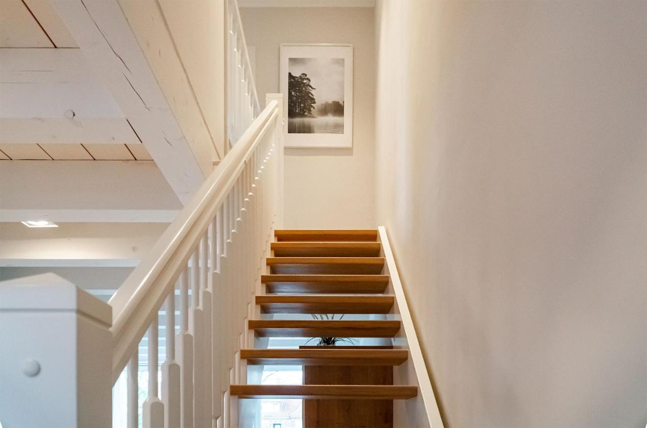 Haus Am Siel 01, Zentral Mit Eigenem Steg Villa Greetsiel Exteriör bild